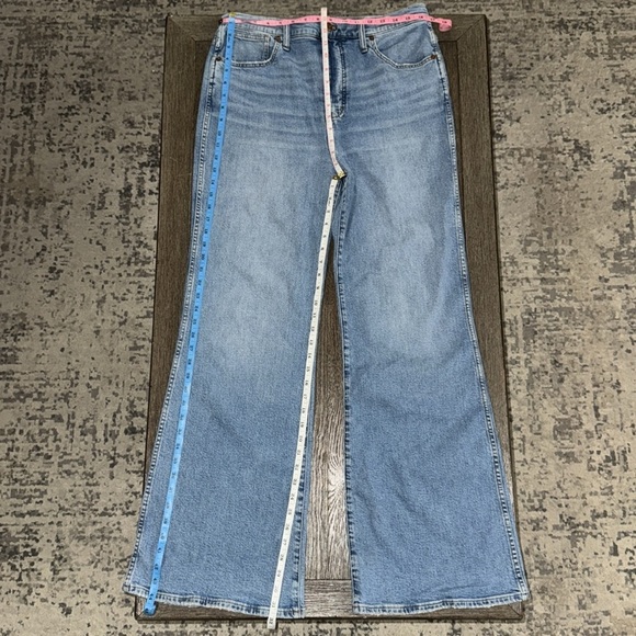 Madewell 11” High-Rise Flare Jeans Caine Wash - Picture 12 of 14